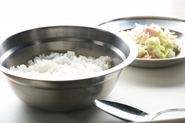 米飯の温度管理　〜セレウス菌食中毒を防ぐためには？〜